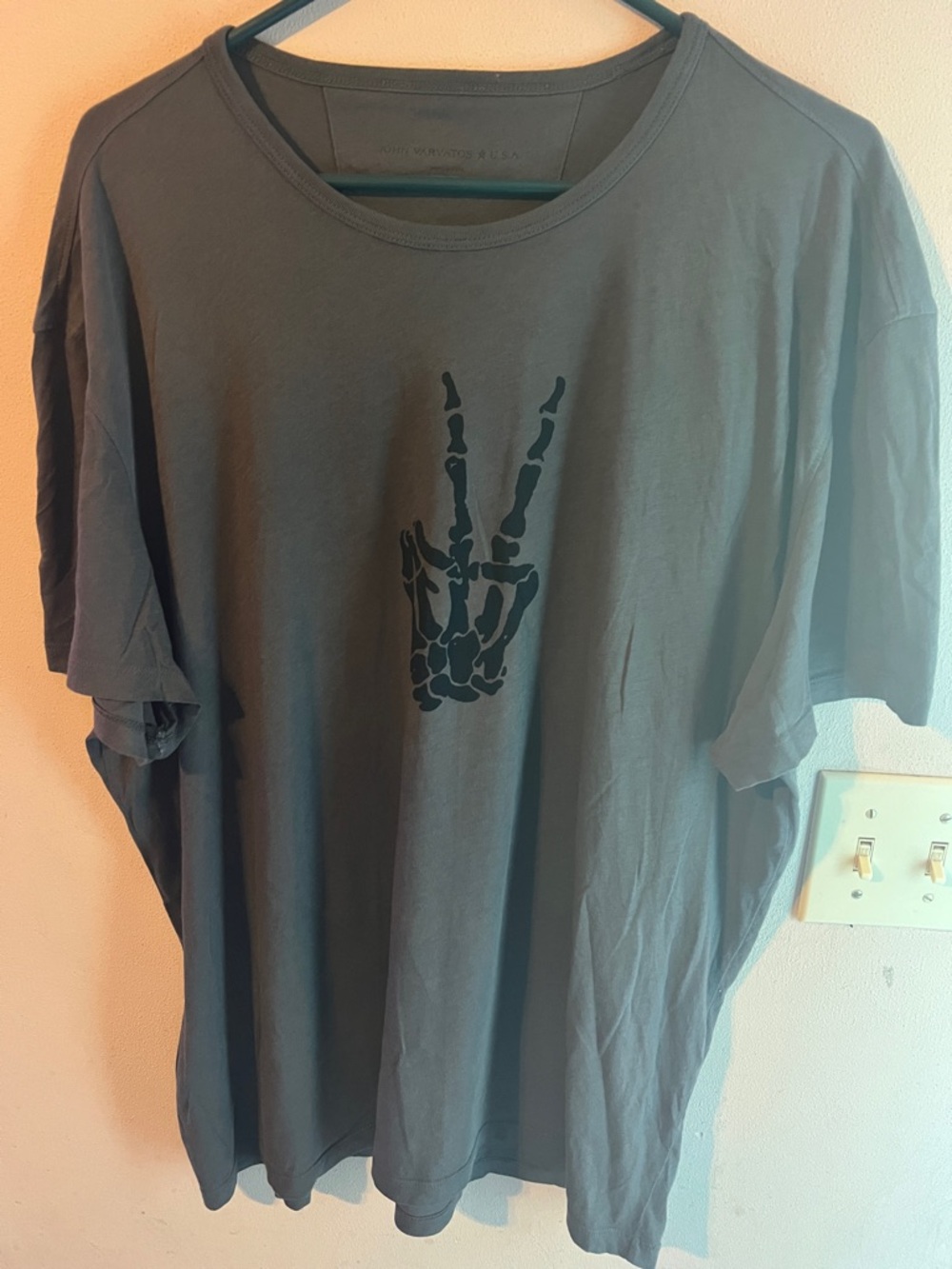 JOHN VARVATOS SKELETON PEACE FINGERS GREY SIZE XXL